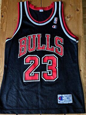 Vintage 90s Champion Chicago Bulls 23 Jordan Black Jersey - Size 40 (Medium)